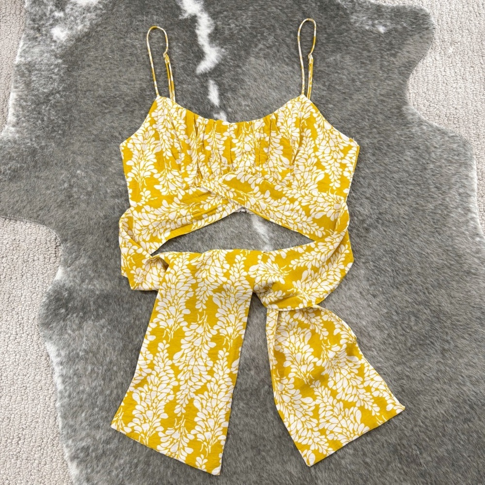 Indikah Tie Back Crop Top XS - Picture 3 of 10